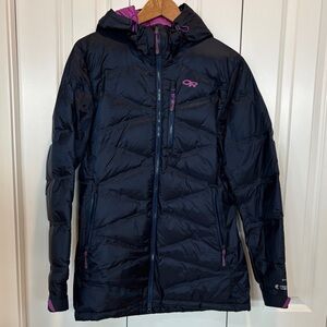 Outdoor Research Women's Navy and Pink Puffer Jacket